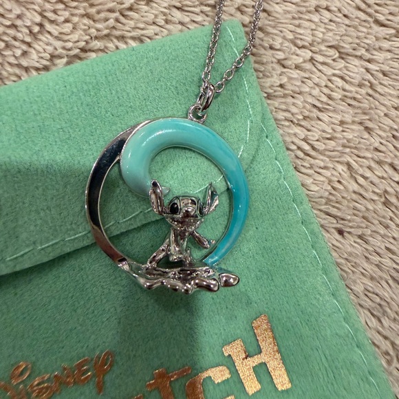 Rocklove Disney Lilo & Stitch Necklace - Picture 2 of 3